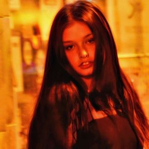 Meet your Posher, Cayla